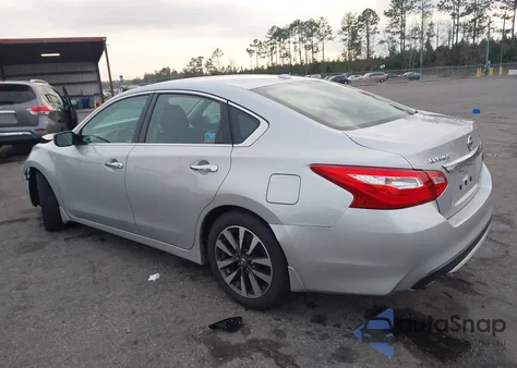 2016 Nissan Altima 2.5 Sv z USA, uszkodzony, nr VIN 1N4AL3AP8GC259701